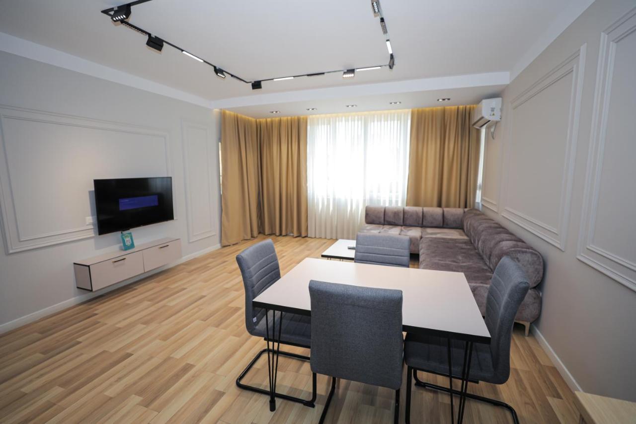 Miku Apartment -Outstanding Apartment At Taiwan Tirana Extérieur photo