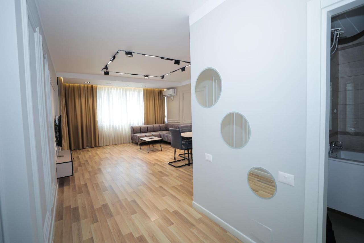 Miku Apartment -Outstanding Apartment At Taiwan Tirana Extérieur photo