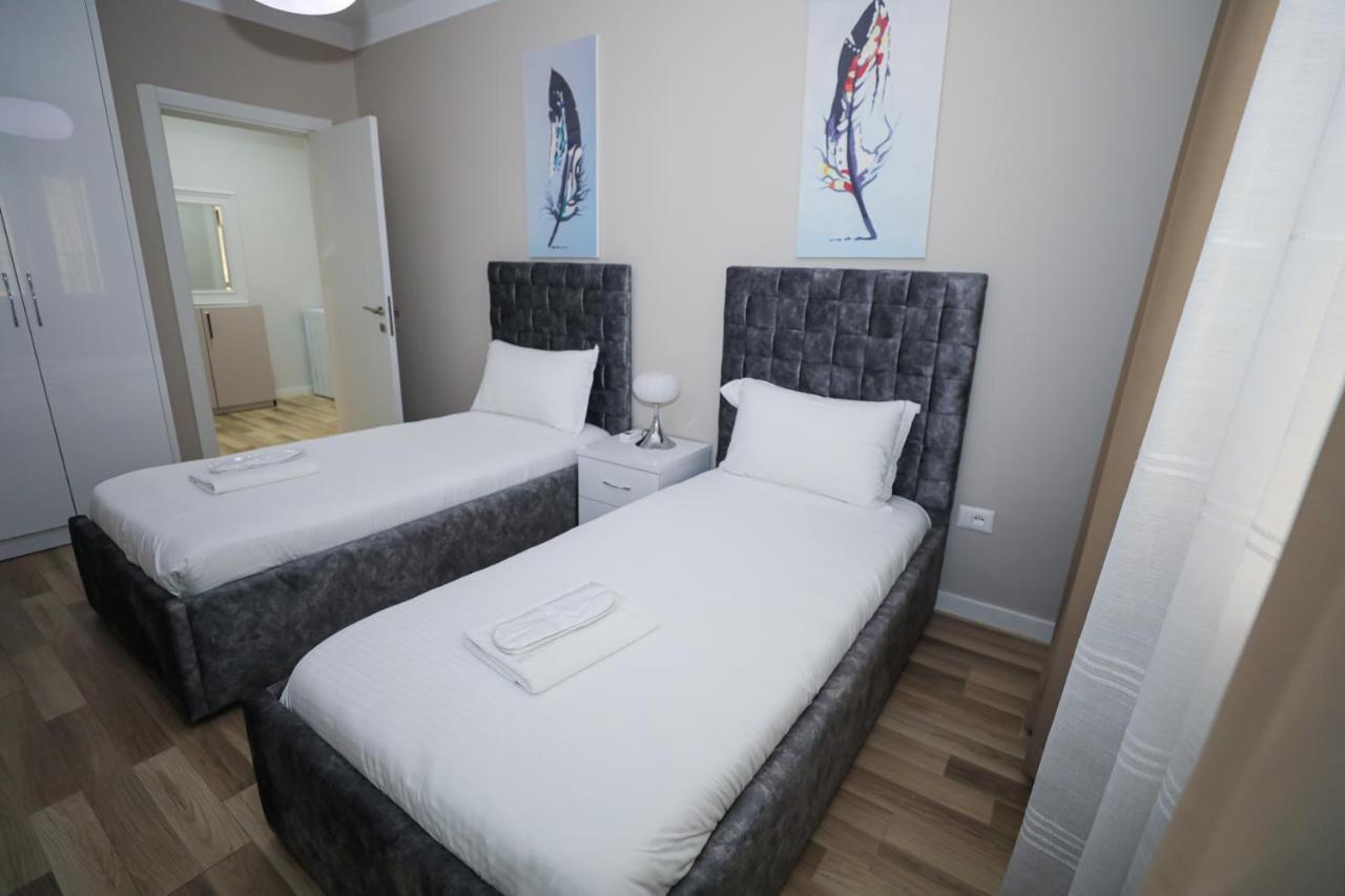 Miku Apartment -Outstanding Apartment At Taiwan Tirana Extérieur photo
