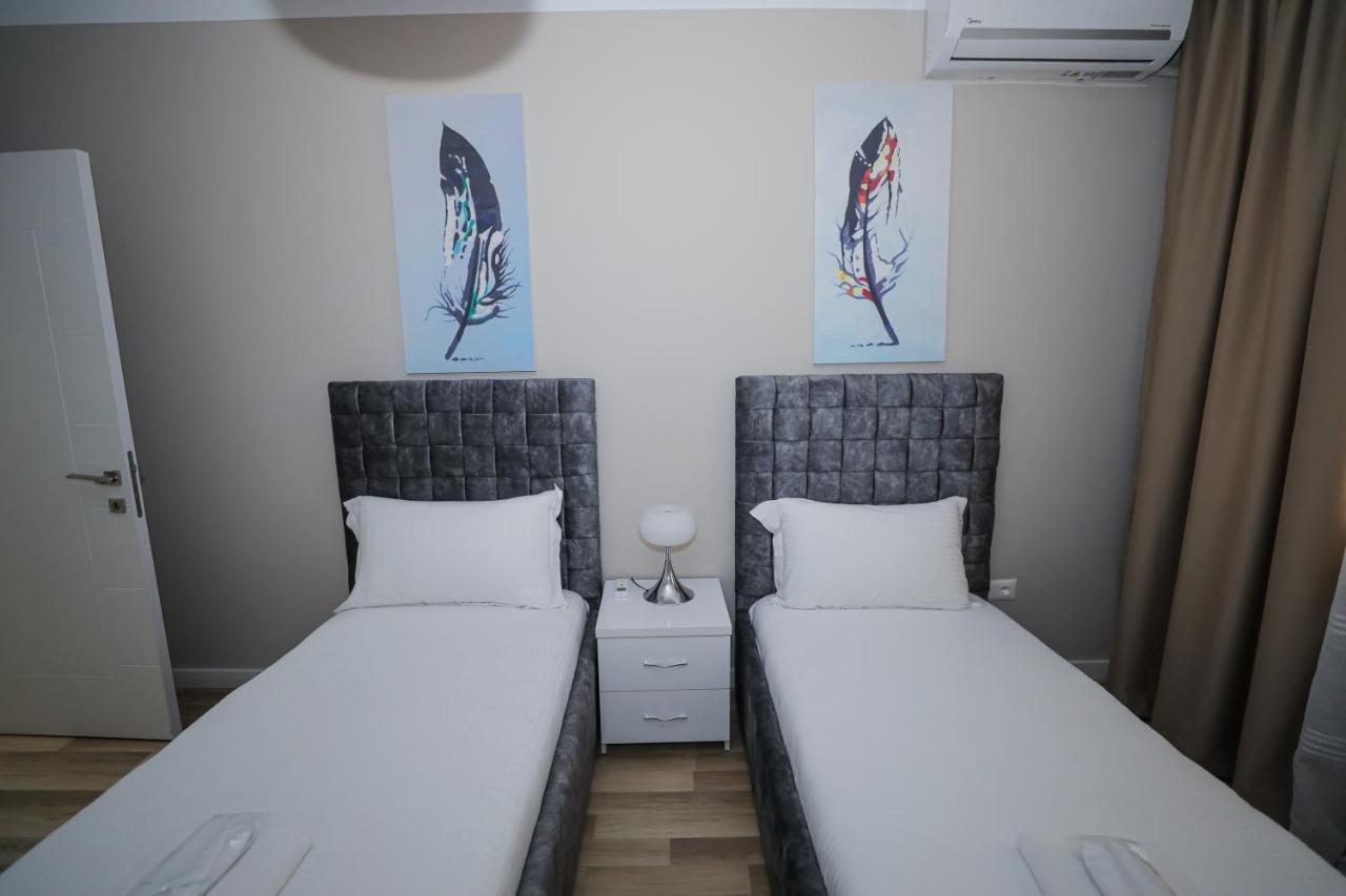 Miku Apartment -Outstanding Apartment At Taiwan Tirana Extérieur photo